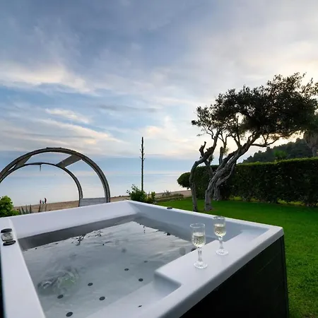 Seaduced Beachfront By Corfuescapes Villa *