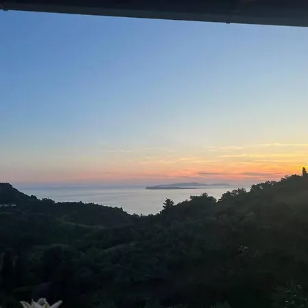 Long View Villa *