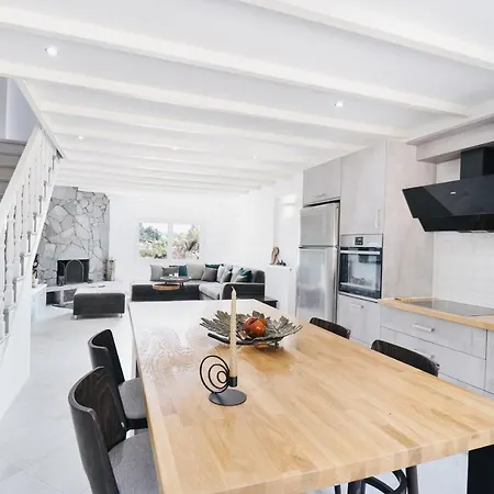 Holiday home Moute House By Corfuescapes