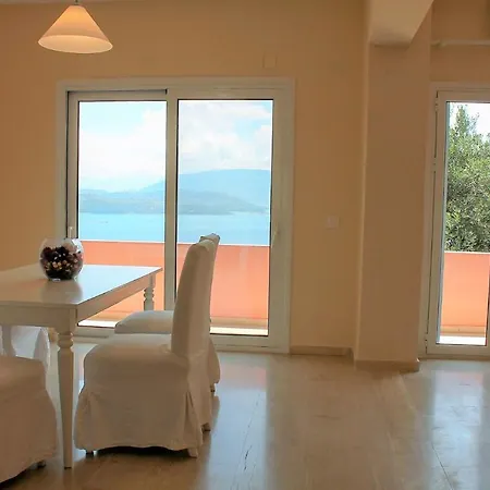 Clios House Ferienhaus Kavalleraina