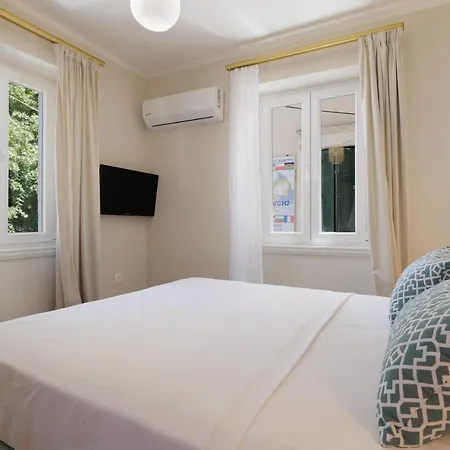 Apartment Piazza San Rocco