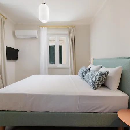 Piazza San Rocco Apartment *