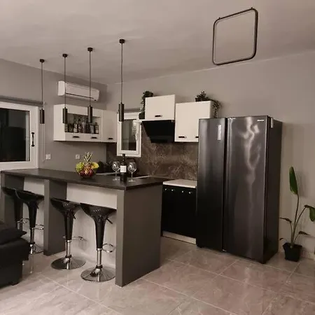 Luxvilla Villa *
