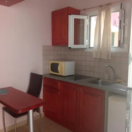 Niki Sunrise Apartment