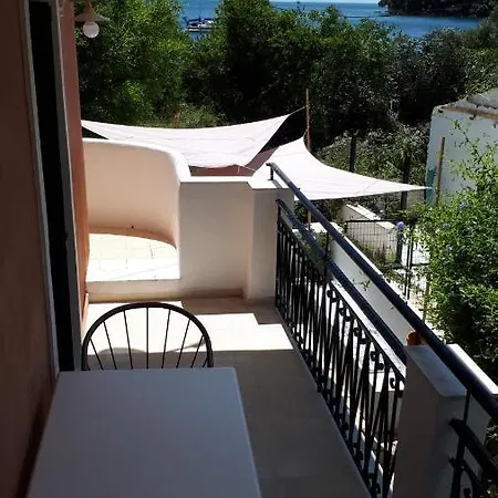 Apartment Garneli *