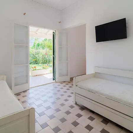 Ilena Hotel 2*