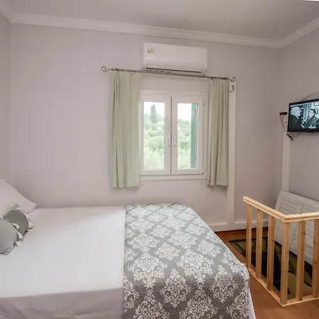 Holiday home Ivi Sfakera