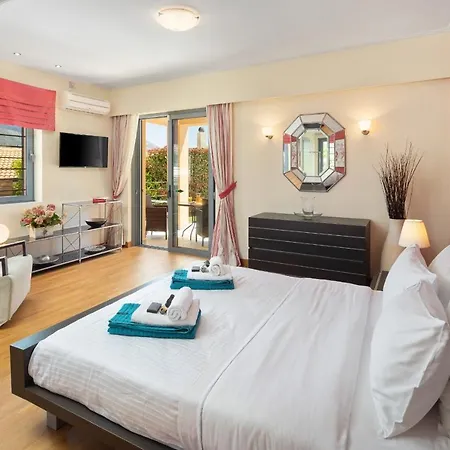 Serena, Eastern Corfu Villa