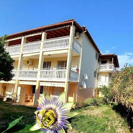 Dantina Agios Gordios Apartment
