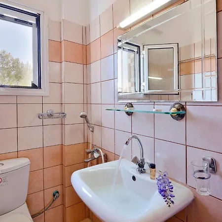 Giokos Apartment