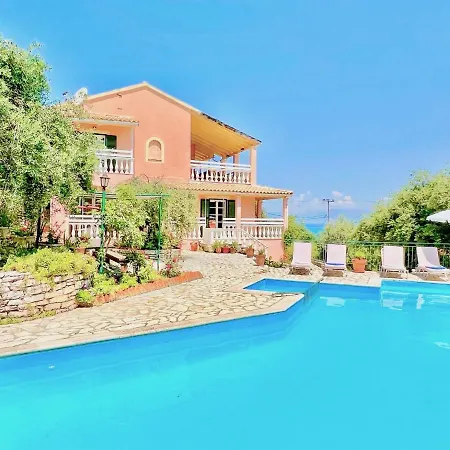 Thespina With Private Pool By Dadovillas Apraos
