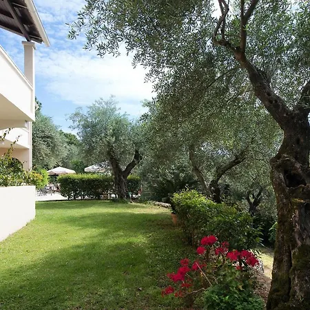 Villa Lofos *