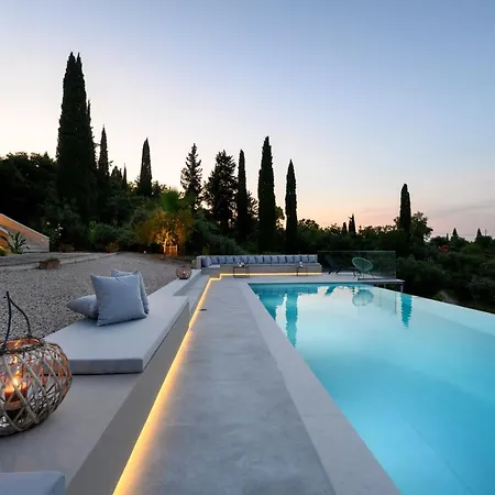 Aeras Luxury Villa