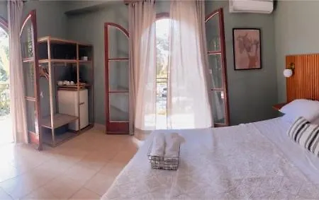 Lord Ape Club Guest house