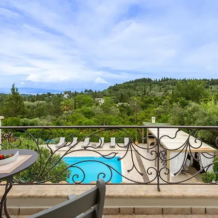 Villa Crystal