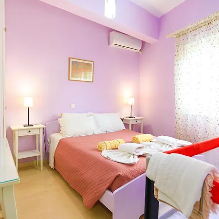 Kaminaki Beachfront Apartment