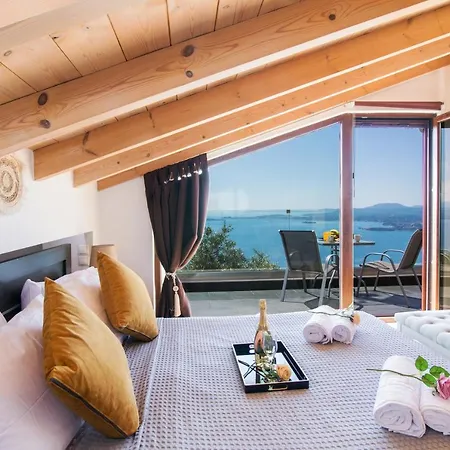 Apartment Blue Sky Loft By Corfuescapes Spartylas