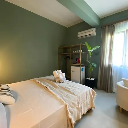 Lord Ape Club Guest house Benitses (Corfu)