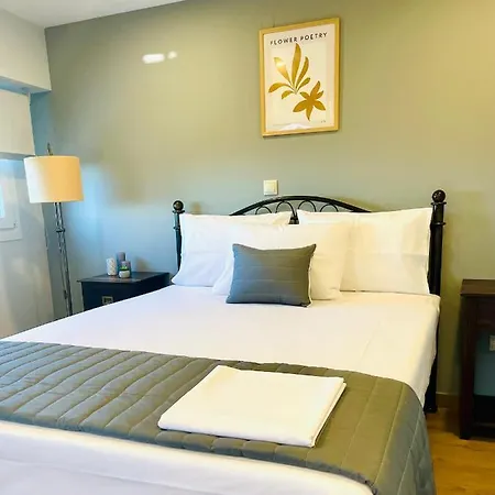 Iris Luxury House * Agioi Deka (Corfu)