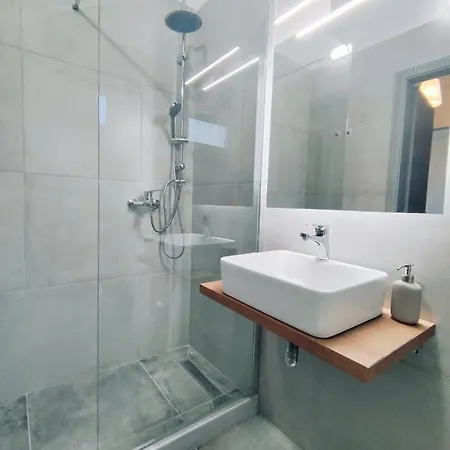 Apartment Coritos Kontokali