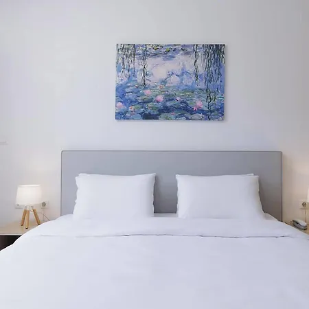 Century Hotel 4*