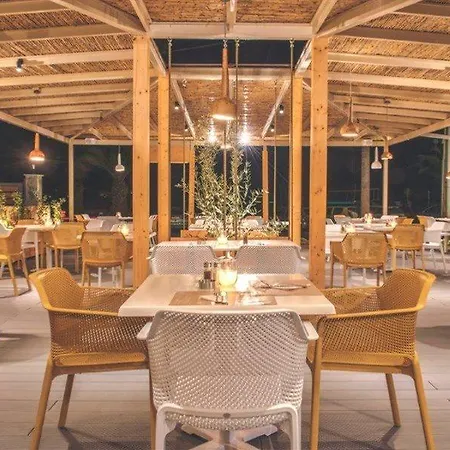 Iliada Beach Hotel 3*