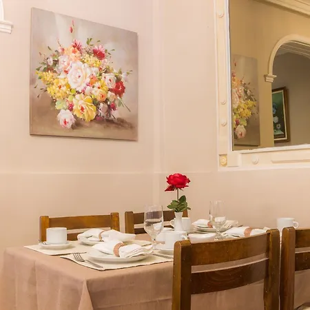 Sirena Hotel 3*
