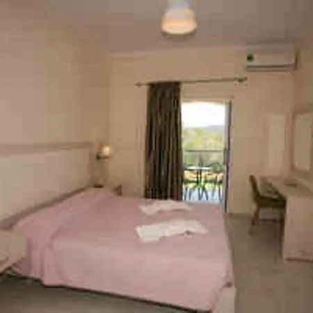 Saint George 4* Agios Georgios Pagon