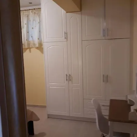 Village Pleasure Apartment