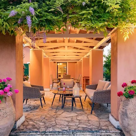Elissavet By Vintage Travel Villa