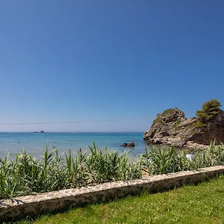 Casa Sabbia 10m From The Holiday home Pelekas