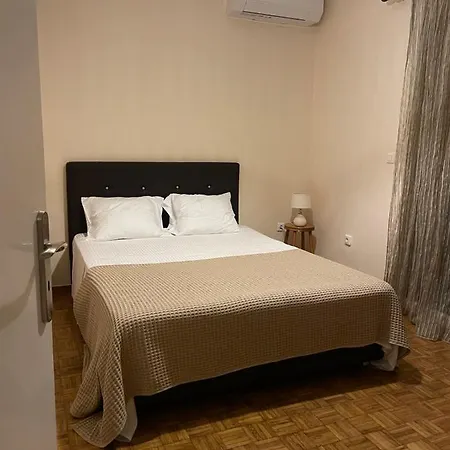 Nana House