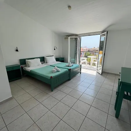 Meraki Hotel Kávos