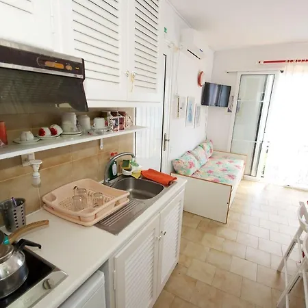 Private Veranda To The Sea New Era 32 By New Era Apartment
