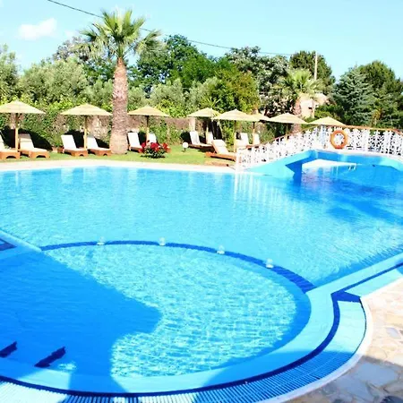 Aparthotel Hellens Village *