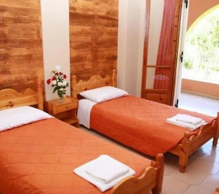 Hellens Village Aparthotel *