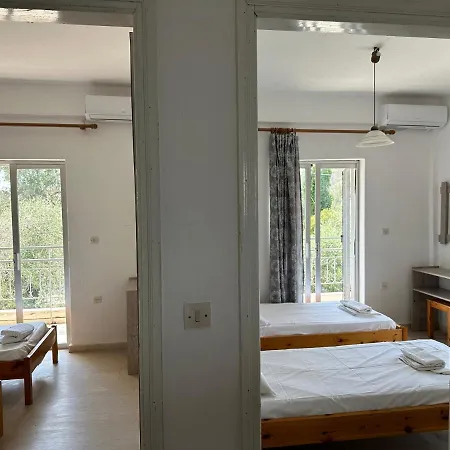 Guest house Full House Kavos