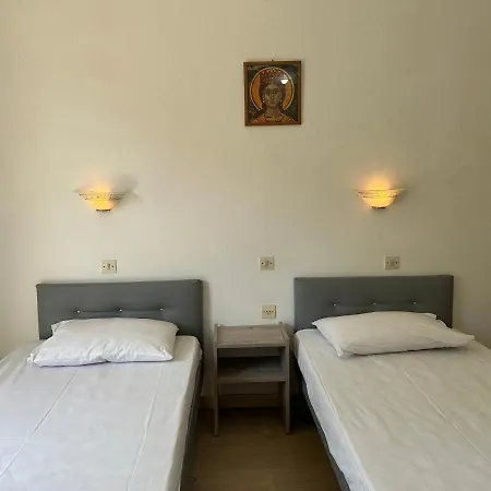 Guest house Full House