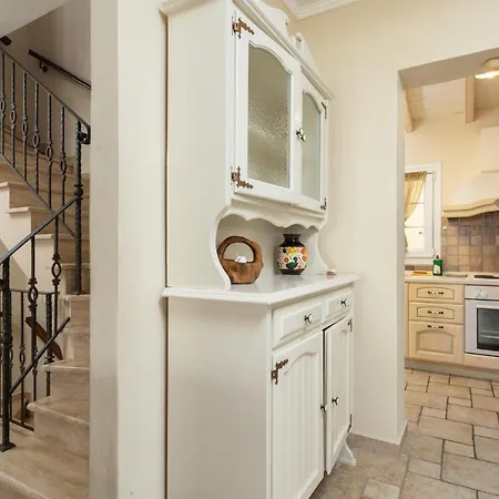 Ioannas House Villa *