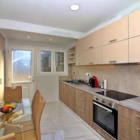 Garitsa Gem Apartment *