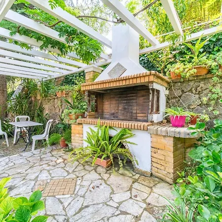 Holiday home Atalanti Gouvia