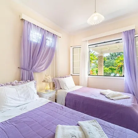 Holiday home Atalanti *