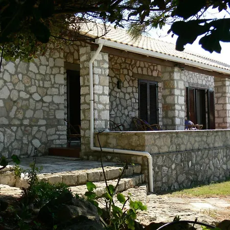 Quietude * Agios Stefanos Avliotes (Corfu)
