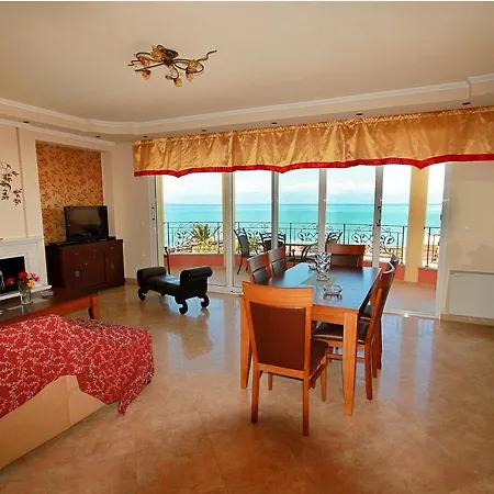 Romanza Villa