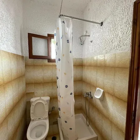 Yannis Apartment