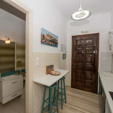 Areti Guest house Astrakeri