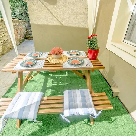 Apartment Alex On The Hill-lemon Garden Bbq Parking *