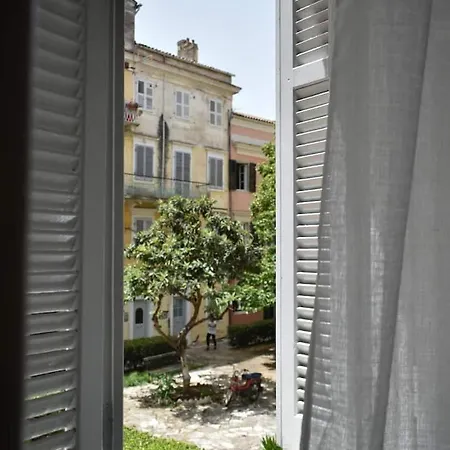 Cozy In The Heart Of The Historic Center Appartement Corfu (city)