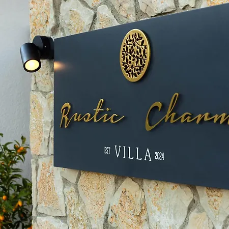 Rustic Charm Villa *