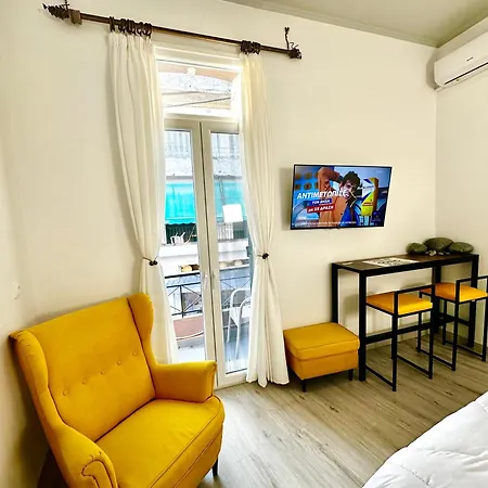 Travelers Luxury Suites, & Apartment *